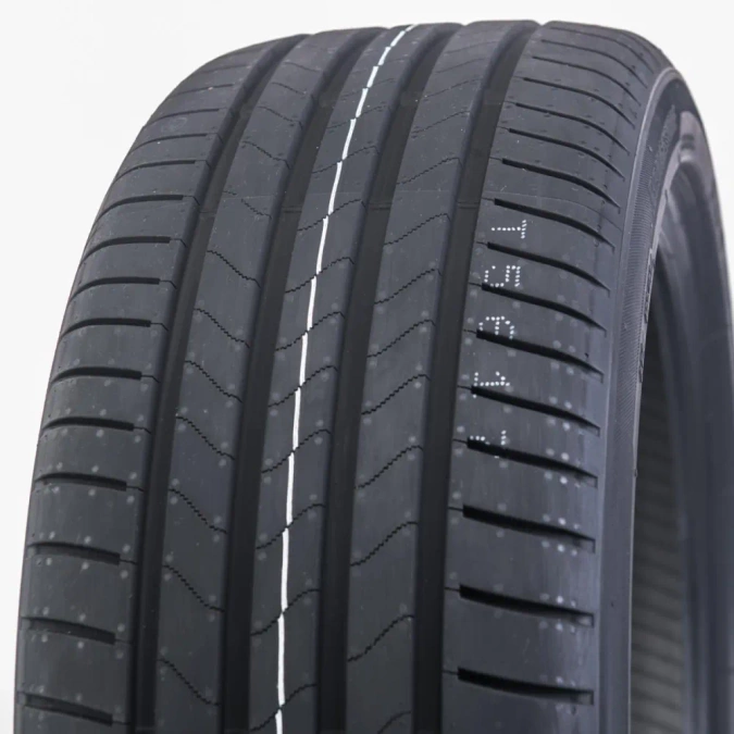 Opona letnia Bridgestone Turanza 6 235/55 R20 102 V