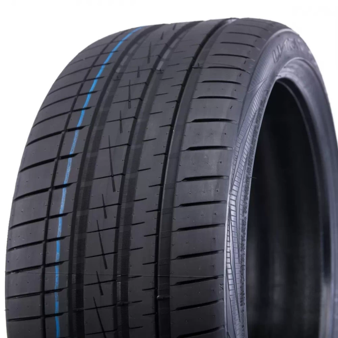 Opona letnia Vredestein Ultrac Vorti+ 245/40 R20 99 Y