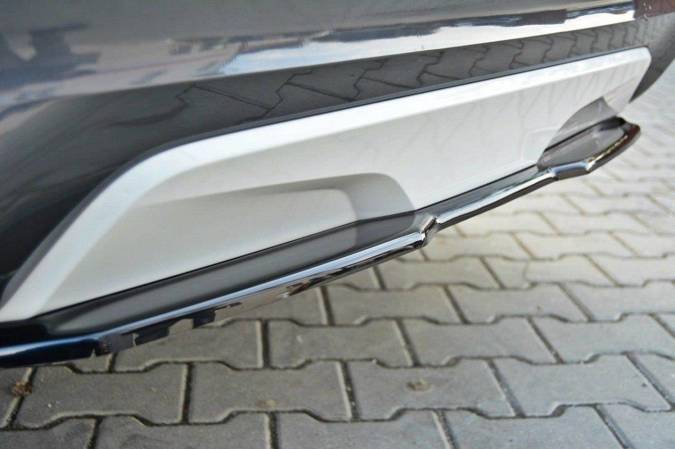Splitter tylny srodkowy Maxton BMW X4 M-Pack (bez dyfuzora) (czarny połysk)